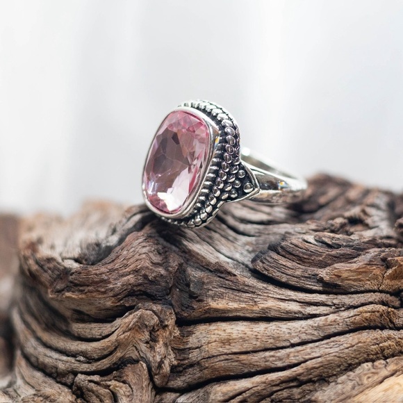 ✨Sundance Viken Antiqued Silver Pink Stone Ring - Picture 3 of 8